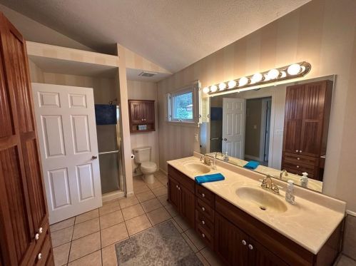 182 Conneaut Lake Rd, Greenville PA  16125-9430 exterior