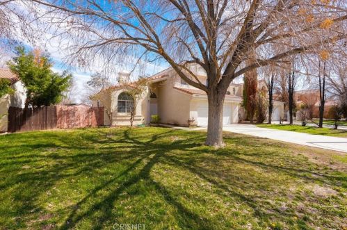 44920 Calston Ave, Lancaster CA  93535-1105 exterior