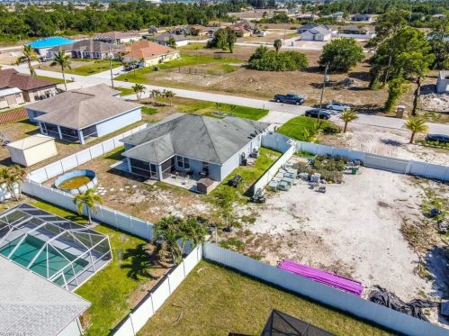 1621 28th St, Cape Coral, FL 33914-4054