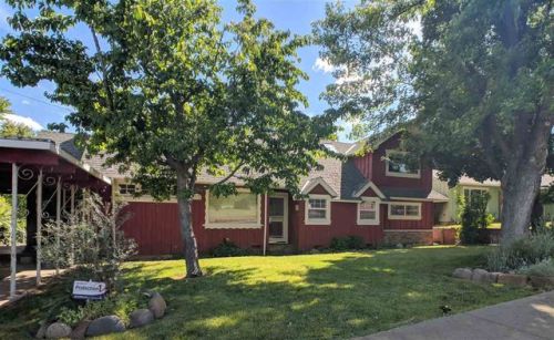 713 Oak St, Yreka, CA 96097-2320