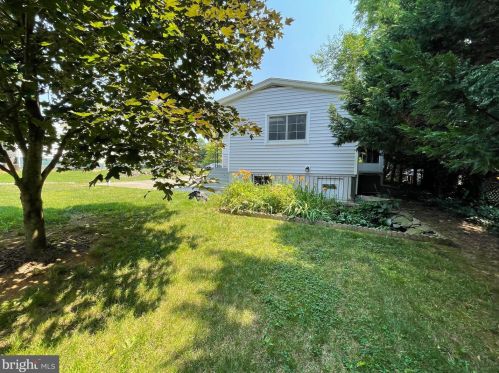 504 Church St, Charles Town WV  25414-1314 exterior