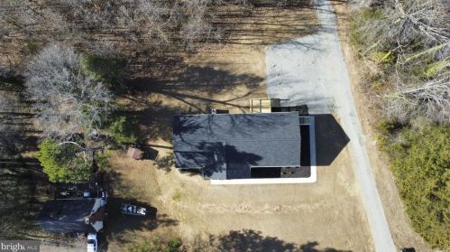 8940 Virginia St, Amelia VA  23002-4827 exterior
