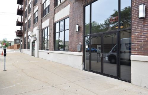 525 Chicago St, Milwaukee WI  53202-5922 exterior