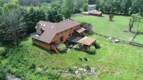 289 Pine Grove Rd, Middletown NY  10940-7587 exterior