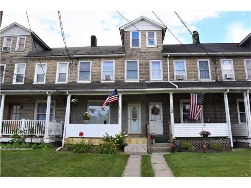 526 Broad St, Tatamy, PA 18085-7001