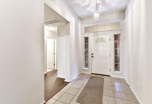 10516 Beard Ave, Austin TX  78748-3957 exterior