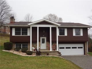 101 Westview Dr, Ligonier, PA 15658-8757