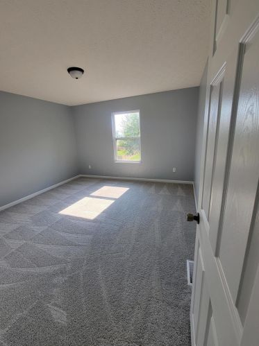 605 Barn St, Pataskala OH  43062-8064 exterior