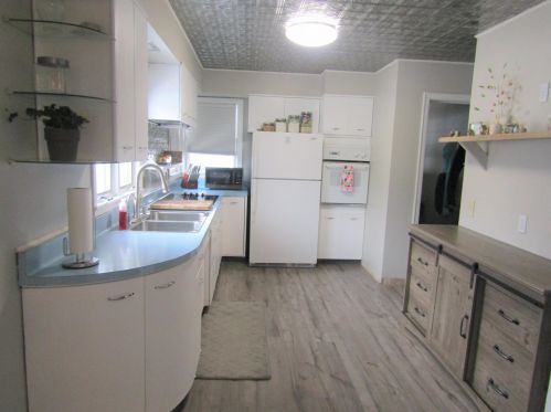 228 Schlieman Ave, Appleton, MN 56208-1410