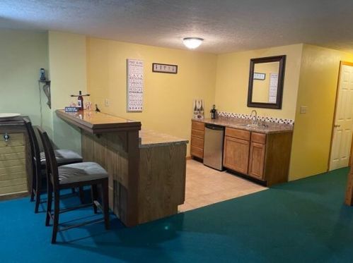 2310 Chickasaw Dr, London OH  43140-9014 exterior