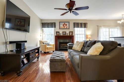 57 La Costa Dr, Annandale NJ  08801-1664 exterior