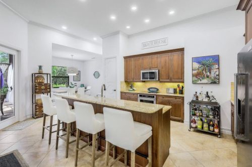 350 Gumbo Limbo Ln, Marco Island FL  34145-1865 exterior