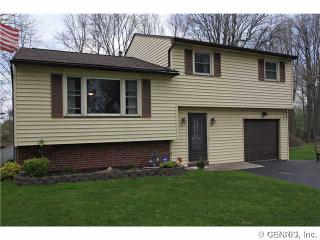 24 Lori Ln, Rochester, NY 14624-1409