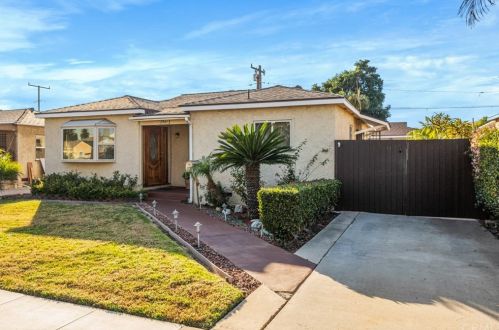 2941 Delta Ave, Long Beach, CA 90810-2842