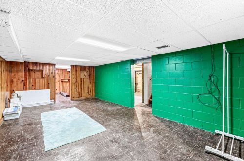 2116 Jefferson Blvd, Mishawaka IN 46545-7720 exterior