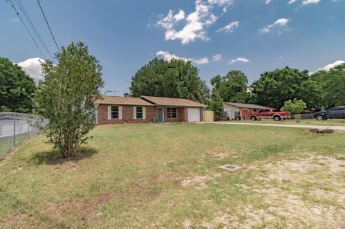 11625 129th Ln, Ocklawaha FL  32179-5096 exterior