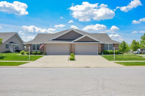 9481 107th Pl, Dyer, IN 46373-8657