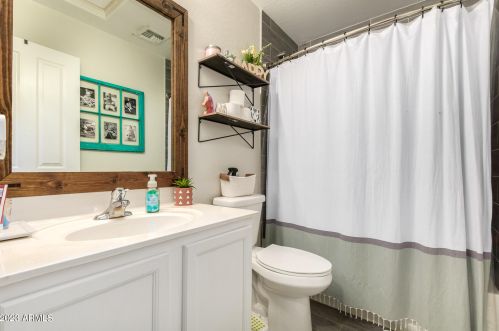 13926 Mauna Loa Ln, Sun City AZ  85379-8672 exterior