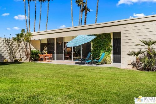 320 Desert Lakes Dr, Palm Springs CA  92264-5514 exterior
