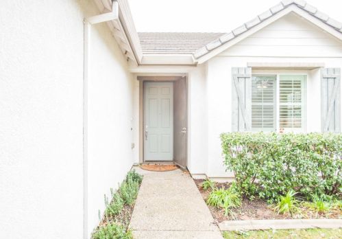 9950 Kennet Way, Elk Grove CA  95757-5118 exterior