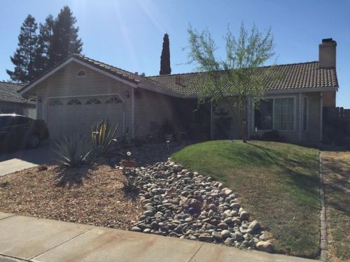 3936 Prince Andrew Dr, Riverbank CA  95367-3118 exterior