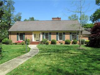 2000 Cloister Dr, Charlotte, NC 28211-3906