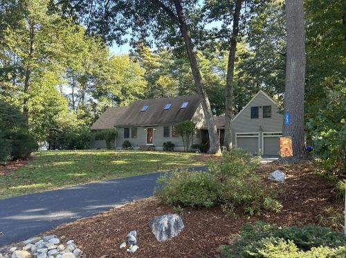 23 Durgin Dr, Newton, NH 03858-3220