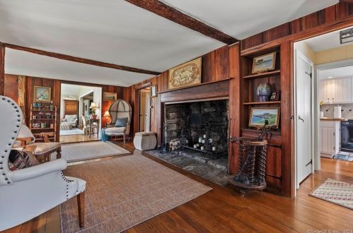 39 Cedar Ln, Ridgefield CT  06877-5301 exterior