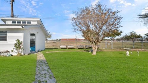 2514 16th Ave, Texas City TX  77590-5333 exterior