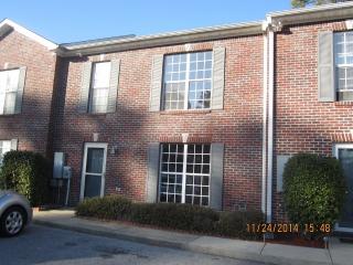 1102 Thompson Rd, Alabaster AL  35007-9469 exterior