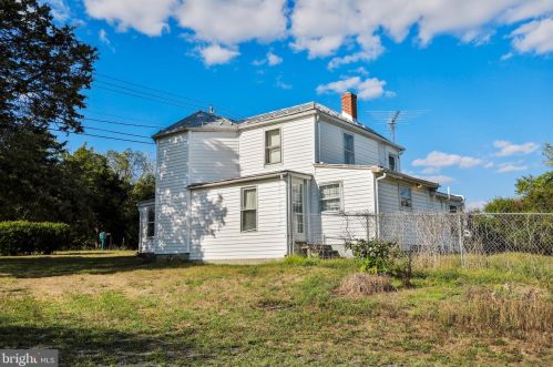 33456 Old Valley Pike, Strasburg VA  22657-3702 exterior