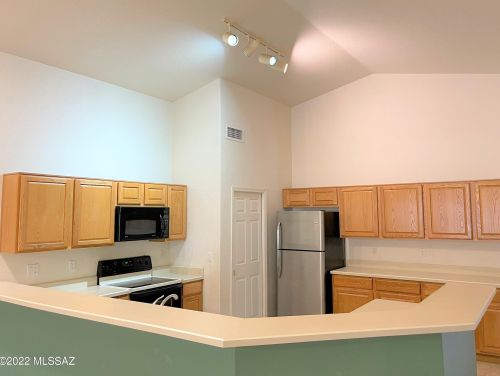 2986 Nicolette Dr, Tucson AZ  85730-6128 exterior