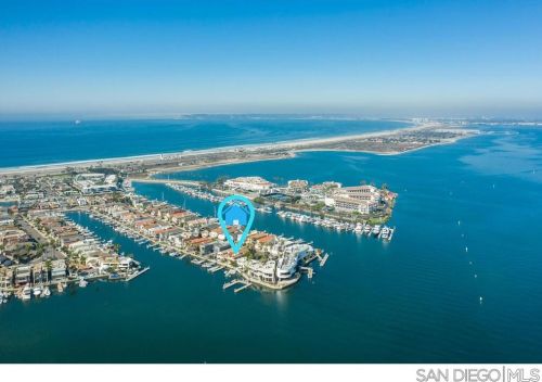 4 The Pt, San Diego, CA 92118-3217