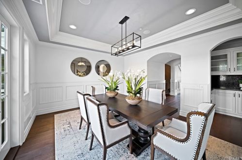 920 Kings Rd, Newport Beach CA  92663-5718 exterior