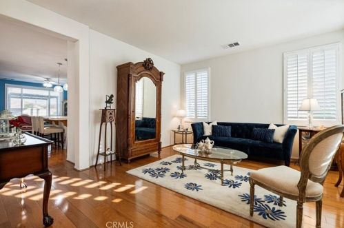 28962 Mirada Circulo, Santa Clarita, CA 91354-1588