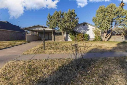 1404 17th Ln, Portales, NM 88130-7008