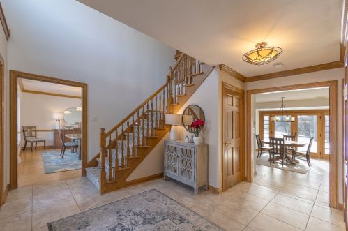 4417 Riverlake Dr, Thiensville, WI 53092-4857