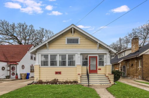 7116 20th Ave, Kenosha, WI 53143-5306