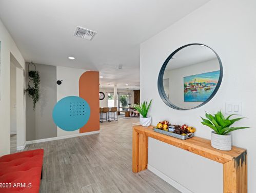 13232 1st Ave, Phoenix AZ  85029-1802 exterior