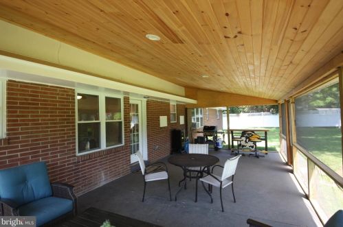 431 Sharadin Rd, Greenwich PA  19530-9704 exterior