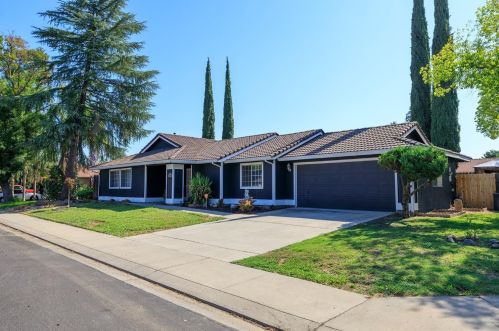 216 Goldrun Dr, Modesto, CA 95354-3349