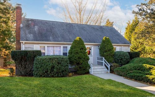 380 Eds Rd, Southold, NY 11971-3716