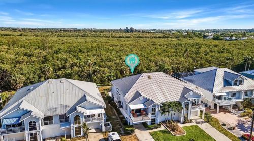12142 Siesta Dr, Fort Myers Beach, FL 33931-2341