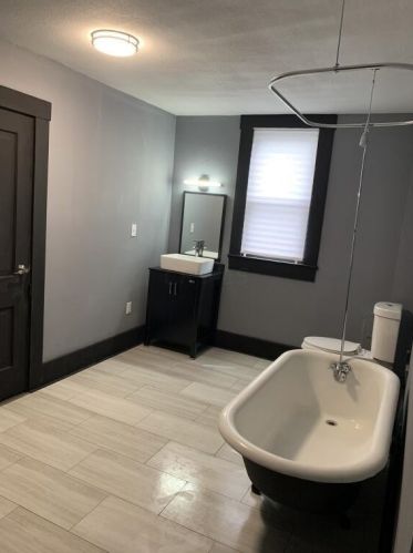 211 Market St, Washington Ch OH  43160-1353 exterior