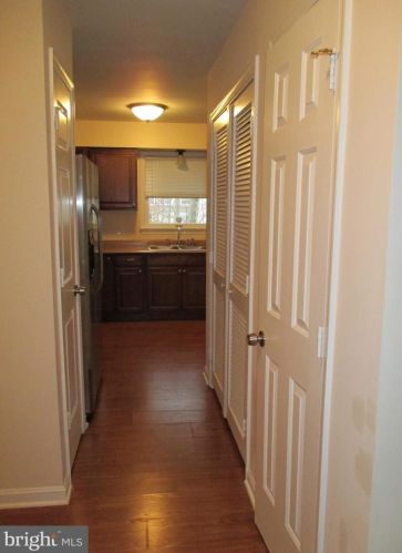 423 Laurel Ave, Fredericksburg VA  22408-1571 exterior