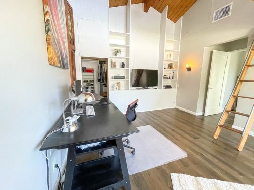 3545 El Caminito, Glendale CA 91214-1713 exterior