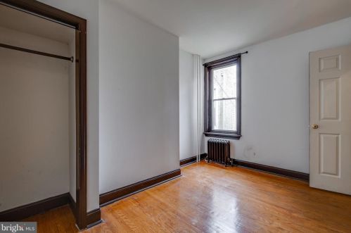 1311 Christian St, Philadelphia PA  19147-3610 exterior