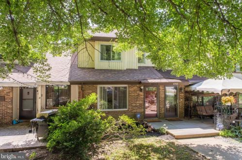 4938 Raintree Ct, Wilmington, DE 19808-1010