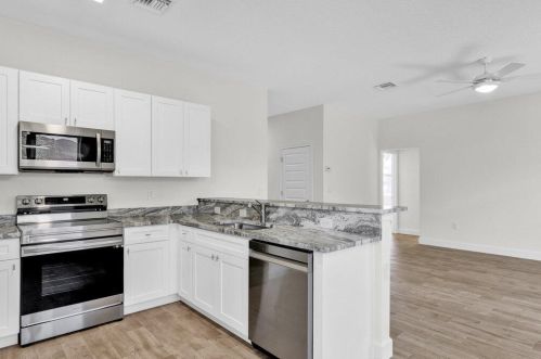 7725 98th Ave, Vero Beach FL  32967-2747 exterior