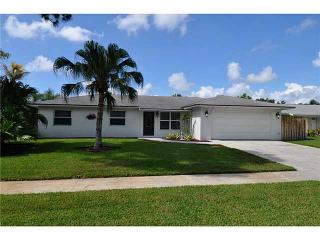 988 Choctaw St, Jupiter, FL 33458-5680